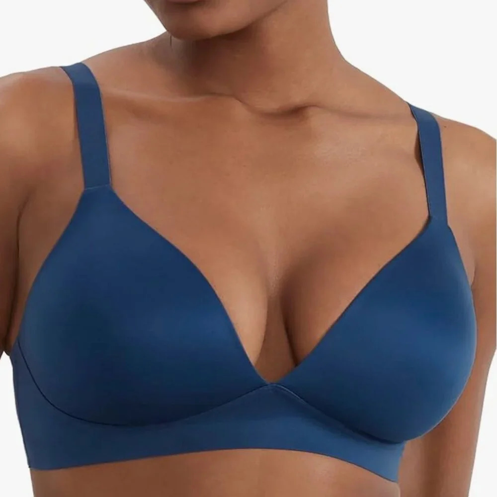 NWT BALI Women's Comfort Revolution Wireless Bra, Convertible T-Shirt